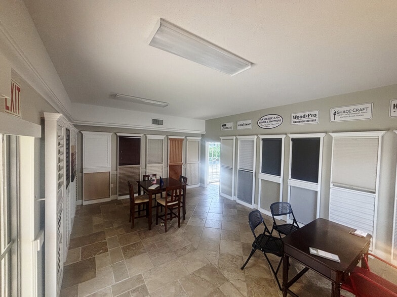 More Photos Of 320 S Federal Hwy, Stuart Freestanding For Lease