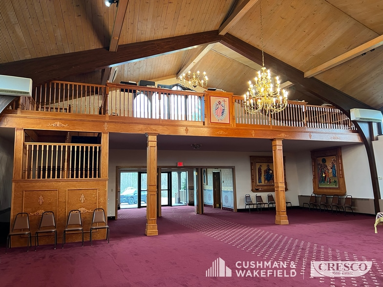 More Photos Of 30450 Lorain Rd, North Olmsted Religious Facility For Sale