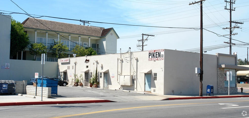 More Photos Of 11700-11704 Moorpark St, Studio City Storefront For Lease