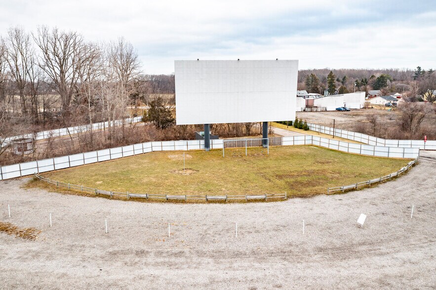 More Photos Of 6501 N Monroe St, Monroe Movie Theatre For Sale