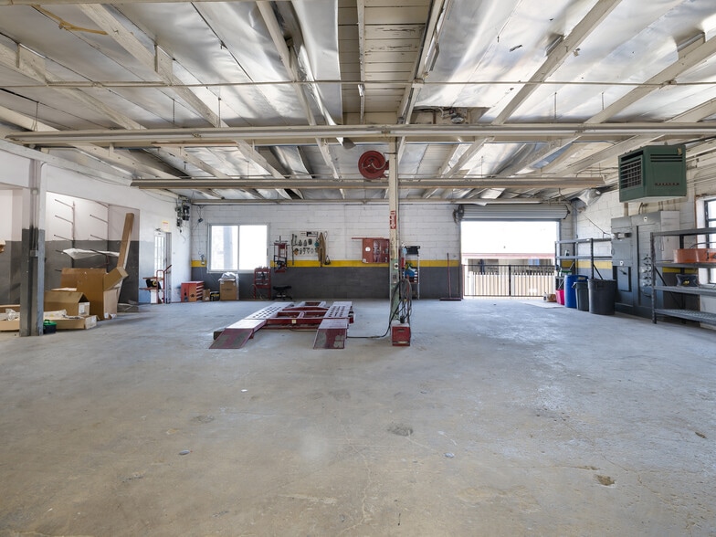 More Photos Of , El Segundo General Retail For Sale