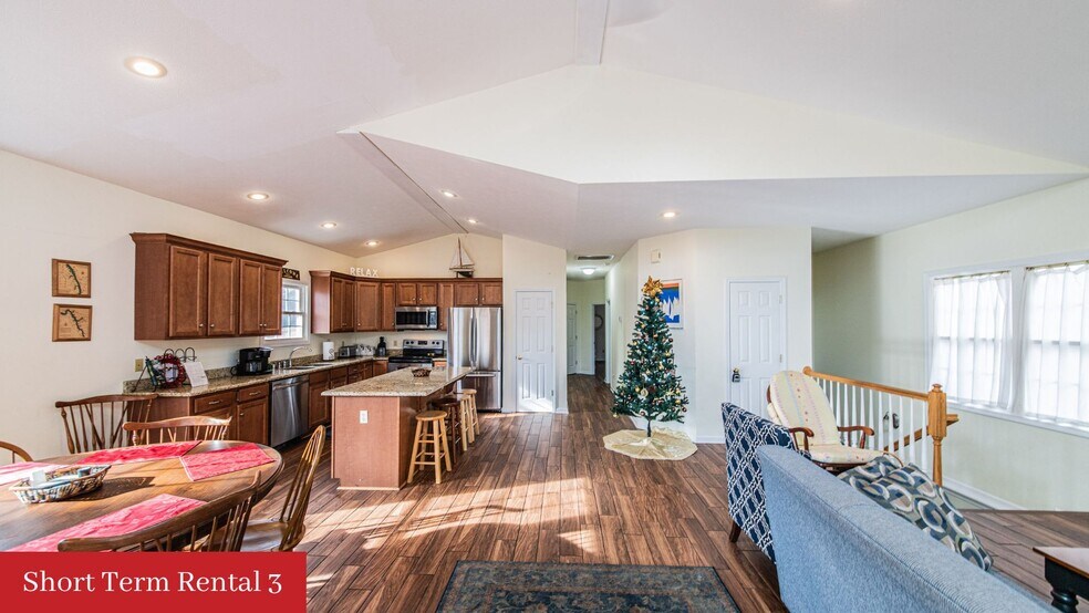 More Photos Of , Grand Rivers Unknown For Sale