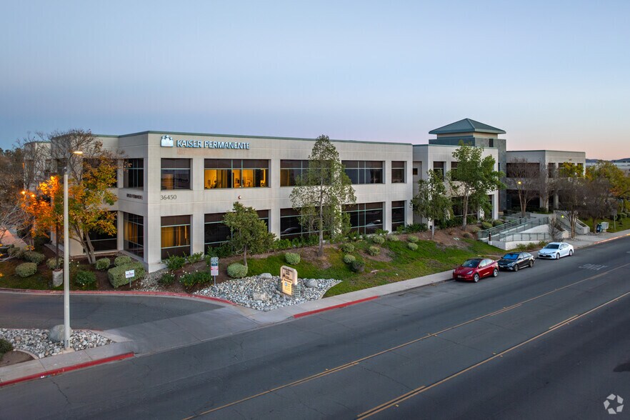 Primary Photo Of 36450 Inland Valley Dr, Wildomar Medical For Lease
