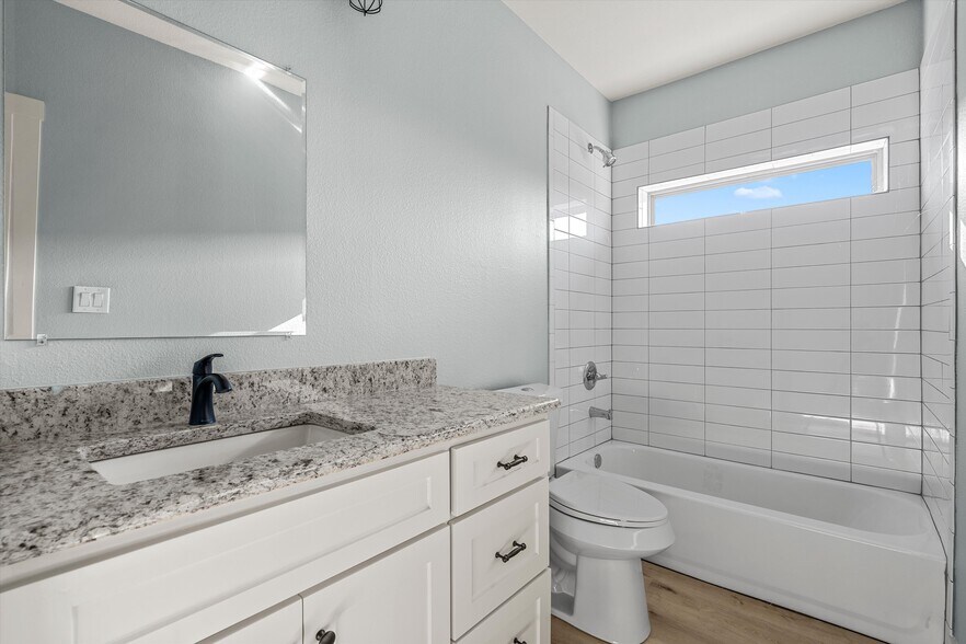 More Photos Of 711 4th St, Eddy Specialty For Sale