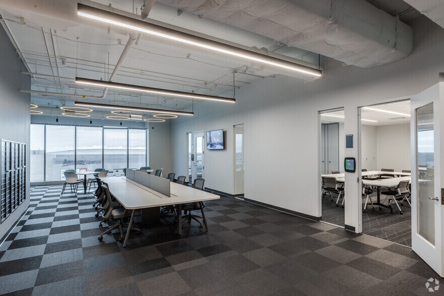 More Photos Of 333 S Garland Ave, Orlando Office For Lease