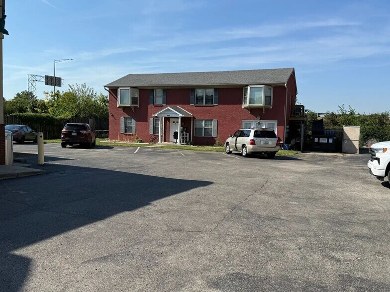 More Photos Of 3314 Preston Hwy, Louisville Restaurant For Sale