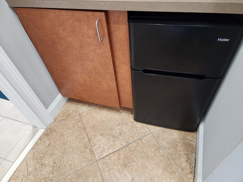 More Photos Of 4485 Tench Rd, Suwanee Office Residential For Lease