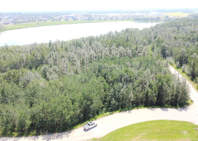 More Photos Of 5645 Lakeside Way, Innisfail Land For Sale