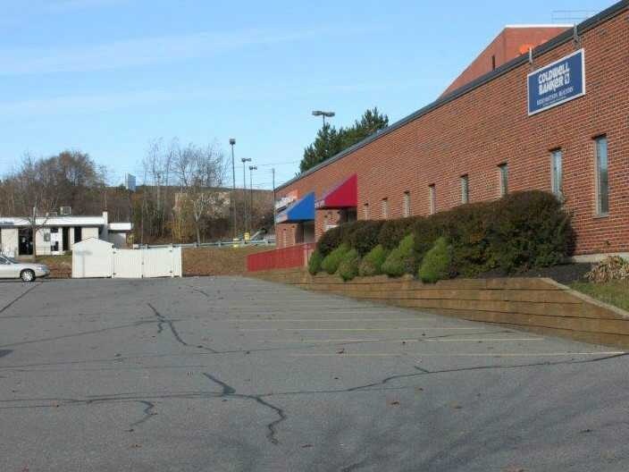 More Photos Of 219 Capitol St, Augusta Office For Lease