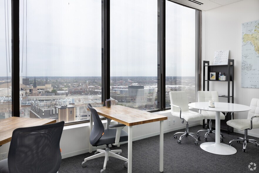 More Photos Of 500 E Main St, Norfolk Coworking Space