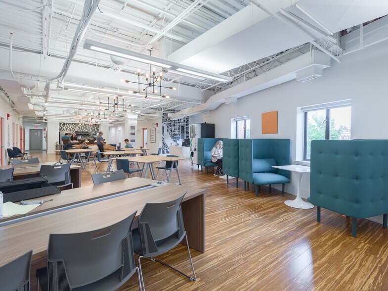 More Photos Of 950 N Washington St, Alexandria Coworking Space