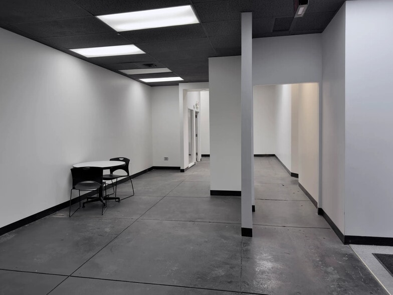 More Photos Of 1100 W Town St, Columbus Industrial For Sale