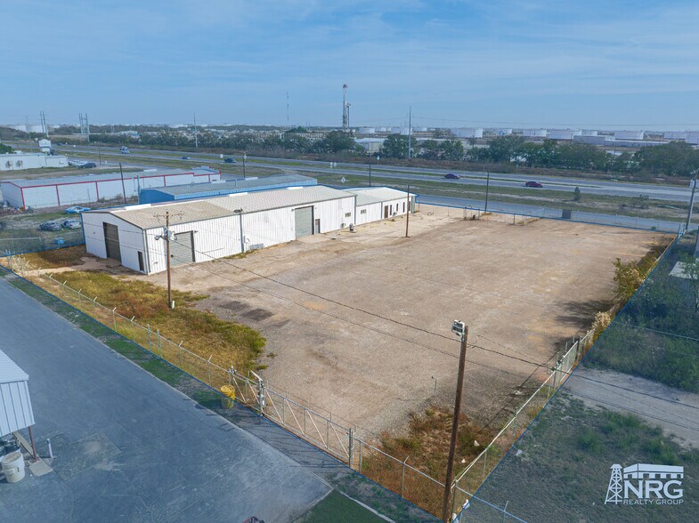More Photos Of 2415 E Highway 80, Midland Warehouse For Lease