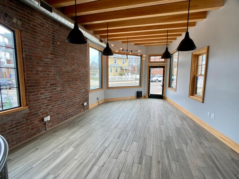 More Photos Of 192 Belgrade Ave, Roslindale Loft Creative Space For Sale
