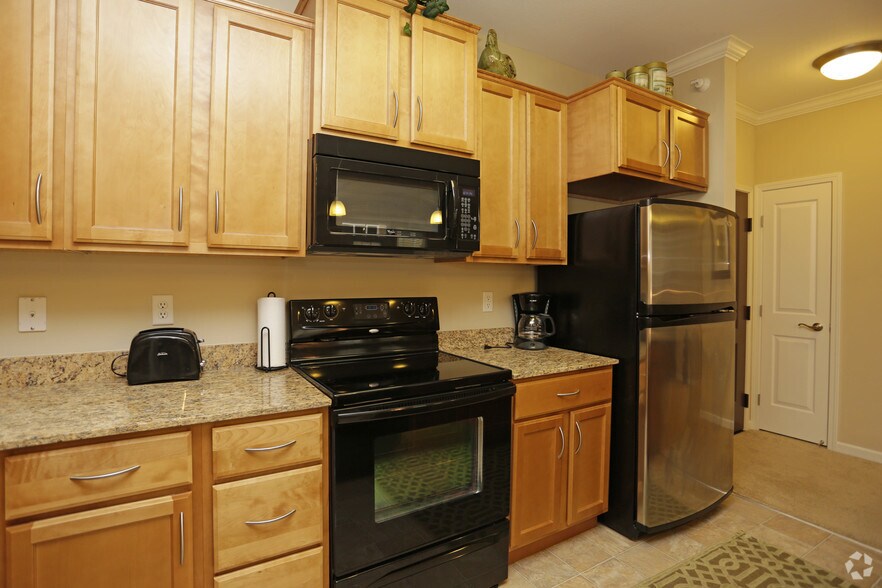 More Photos Of 10225 City Walk Dr, Woodbury Apartments For Sale