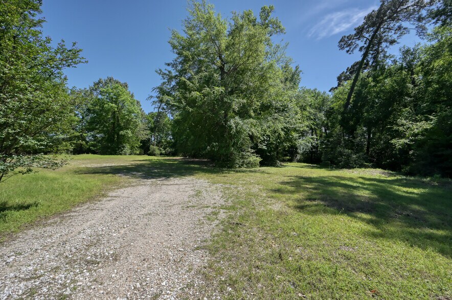 More Photos Of 15201 Walden Rd, Montgomery Land For Sale