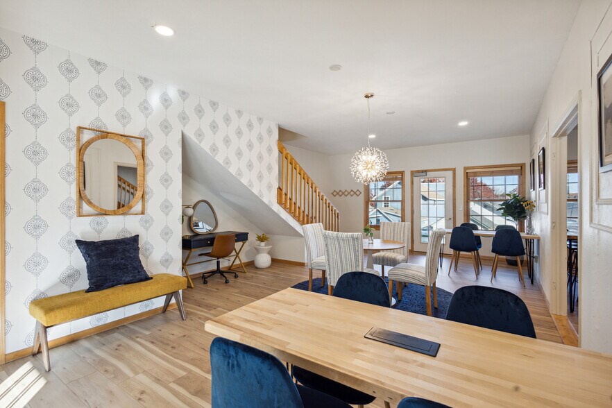 More Photos Of 4140 Bluff, Fish Creek Storefront Retail Office For Lease