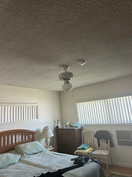 More Photos Of 10427 Odell Ave, Sunland Apartments For Sale