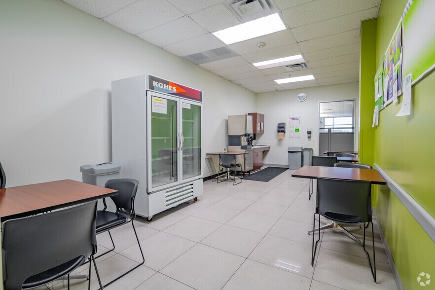 More Photos Of 10000 Rogers Run, San Antonio Office For Sale