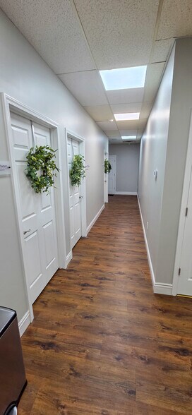 More Photos Of 2722 N 155th St, Basehor Office For Sale