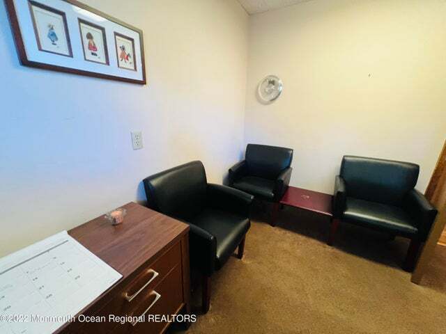 More Photos Of 1314 Park Ave, Plainfield Medical For Sale