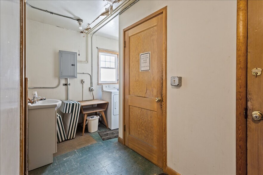 More Photos Of 19 N Main St, Tioga Bar For Sale
