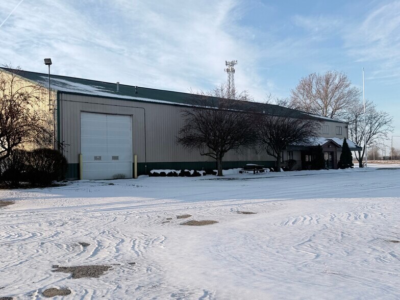 More Photos Of 118 N State Route 1, Saint Anne Warehouse For Sale