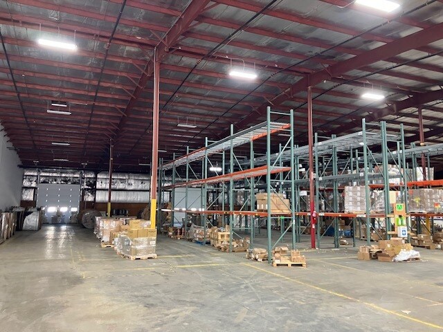More Photos Of 20 McJunkin Rd, Nitro Distribution For Lease