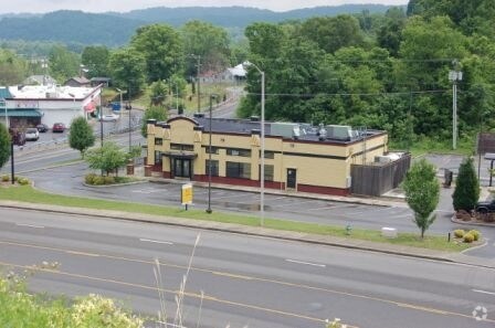 More Photos Of 1789 N Eastman Rd, Kingsport Restaurant For Lease
