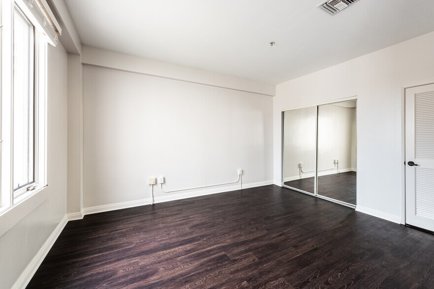More Photos Of 1043-1045 6th Ave, San Diego Storefront Retail Residential For Sale
