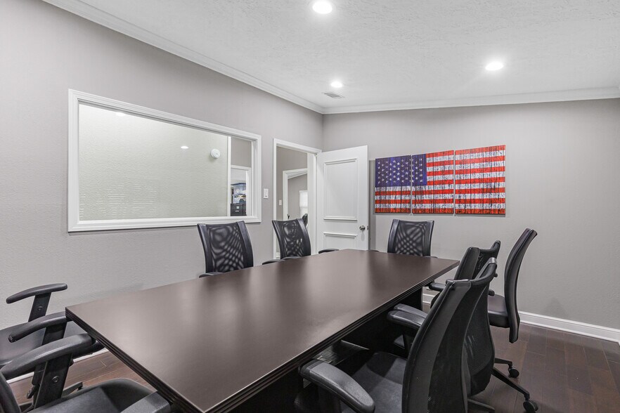 More Photos Of 9949 Clodine Rd, Richmond Office For Sale