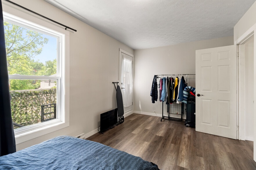 More Photos Of 338 Rue Brooks, Sherbrooke Apartments For Sale