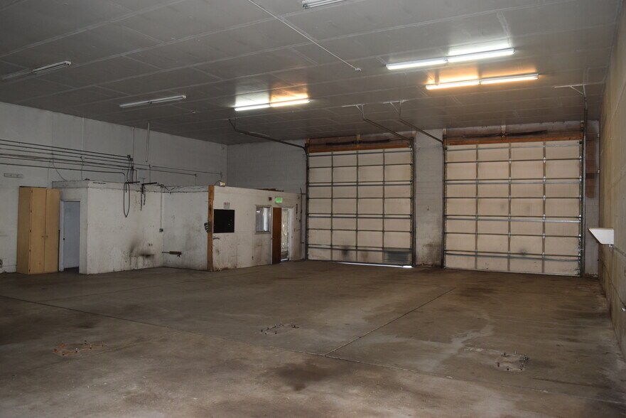 More Photos Of 9612 Titan Park Cir, Littleton Warehouse For Lease