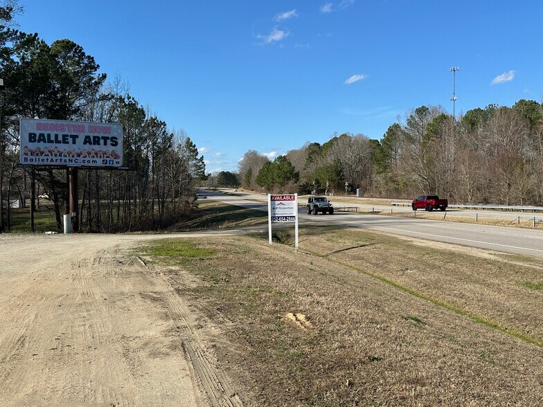 More Photos Of 3540 US Highway 1 S, Kittrell Flex For Lease