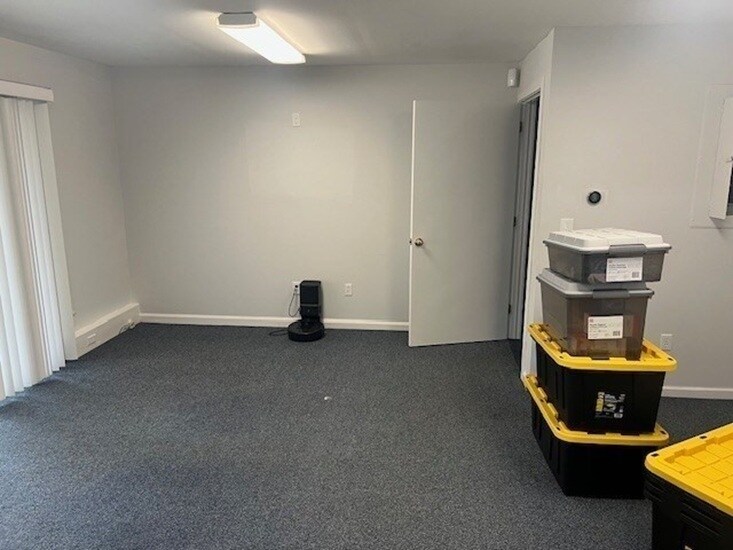 More Photos Of 15 Creek Rd, Marion Office For Sale