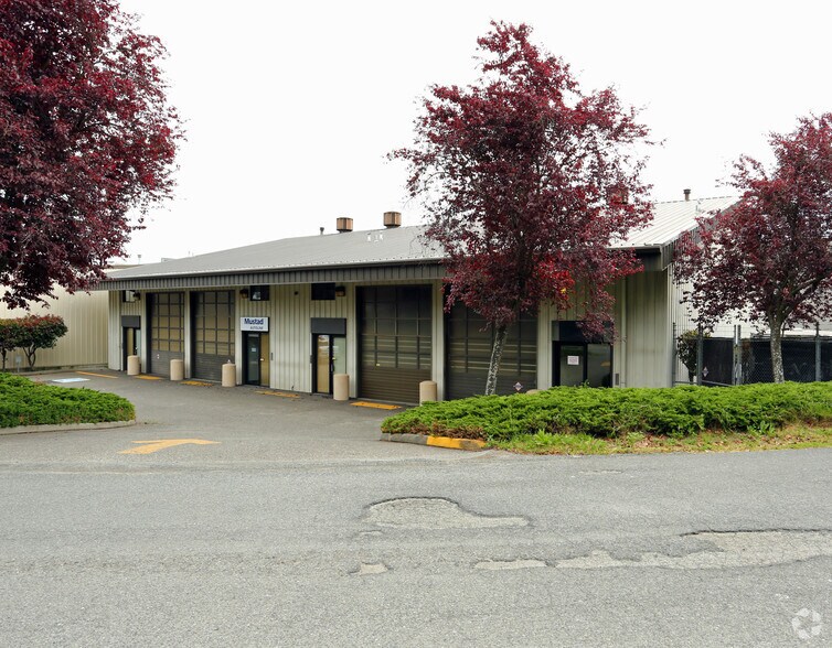 Primary Photo Of 4240 Gilman Pl W, Seattle Warehouse For Lease