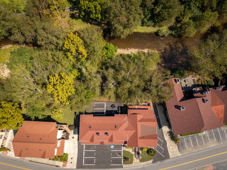 More Photos Of 892 Edelweiss Strasse, Helen Hotel For Sale