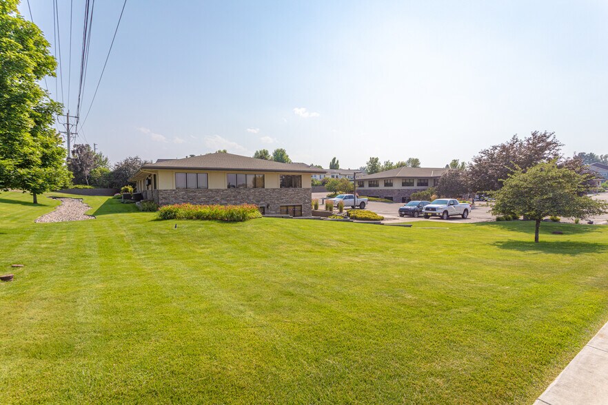 More Photos Of 20 Four Mile Dr, Kalispell Medical For Sale