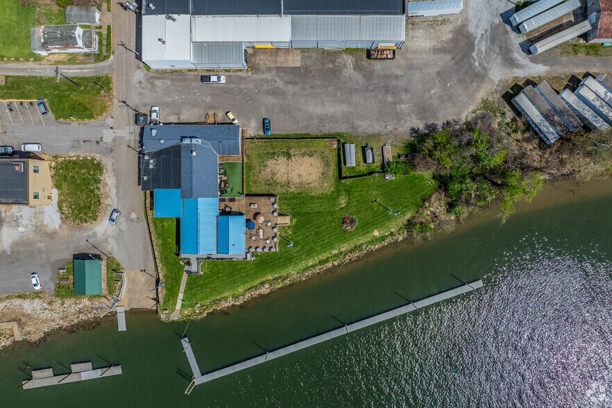 More Photos Of 30 12th St, Wellsburg Restaurant For Sale