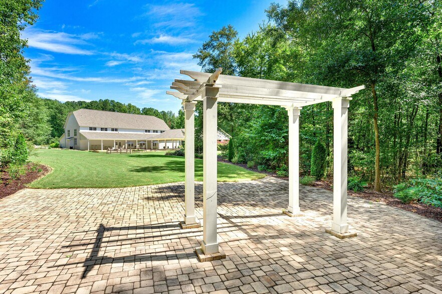 More Photos Of 700 Blacks Creek Church Rd, Commerce Lodge Meeting Hall For Sale