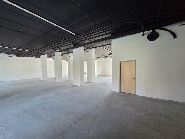 More Photos Of 15325 Old Town Dr, Parkville Apartments For Lease