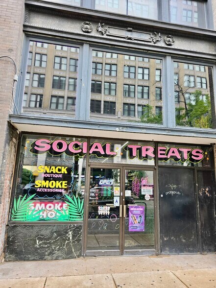 More Photos Of 1300 Washington Ave, Saint Louis Storefront For Sale