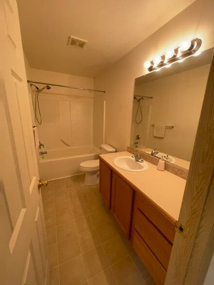 Primary Photo Of 321 Willow St, Bremerton Apartments For Sale