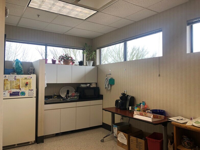 More Photos Of 2420 NW Professional Dr, Corvallis Medical For Sale