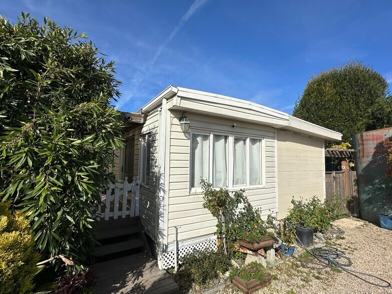 More Photos Of 1931 Beach Rd, Watsonville Industrial For Sale