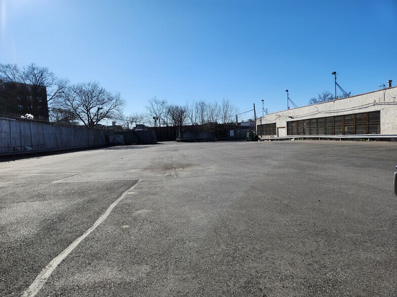 More Photos Of 1882-1912 Atlantic Ave, Brooklyn Warehouse For Lease