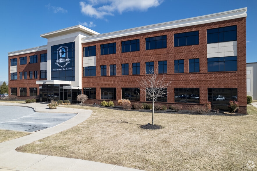 More Photos Of 700 Indian Springs Dr, Lancaster Office For Lease