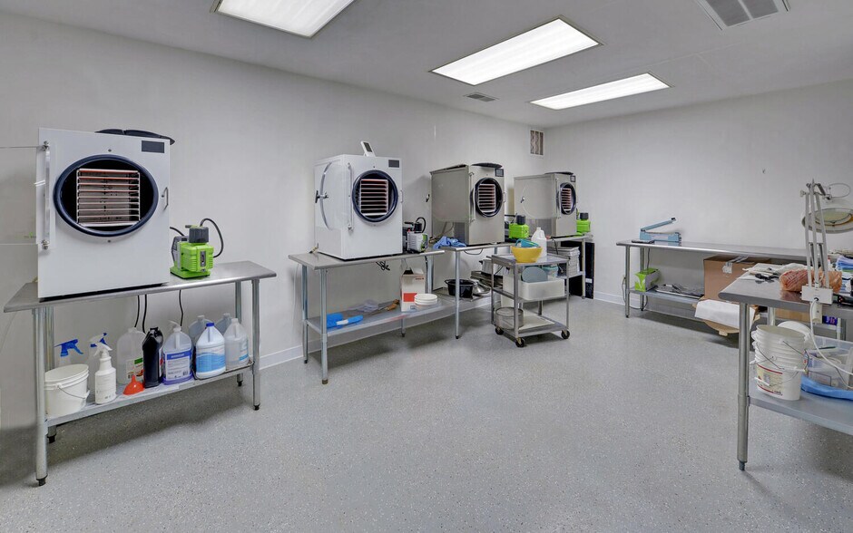 250 E Currahee St, Toccoa, GA 30577 Manufacturing For Sale