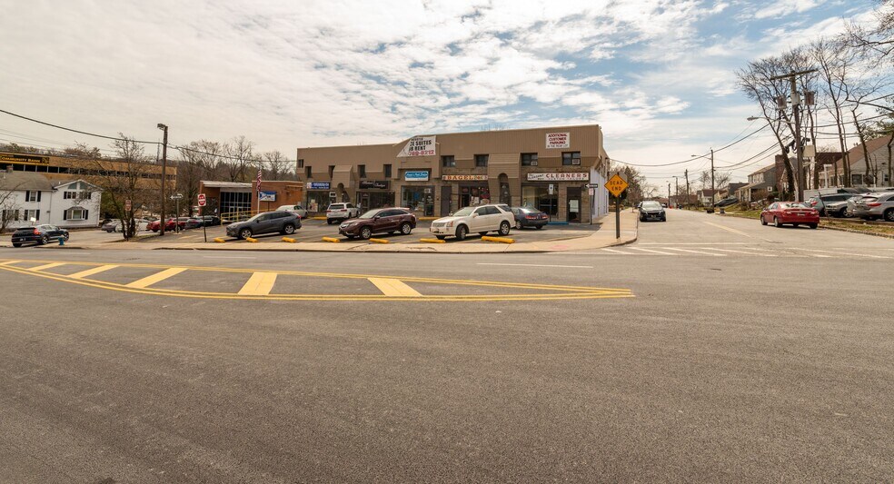 More Photos Of 640-642 Eagle Rock Ave, West Orange Storefront Retail Office For Lease