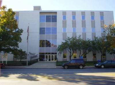 More Photos Of 899 E Broad St, Columbus Medical For Sale